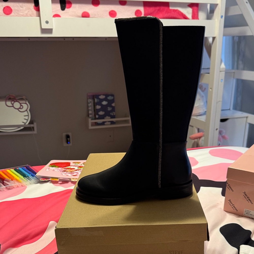 Steve Madden Black Heeled Boots with Silver Accent